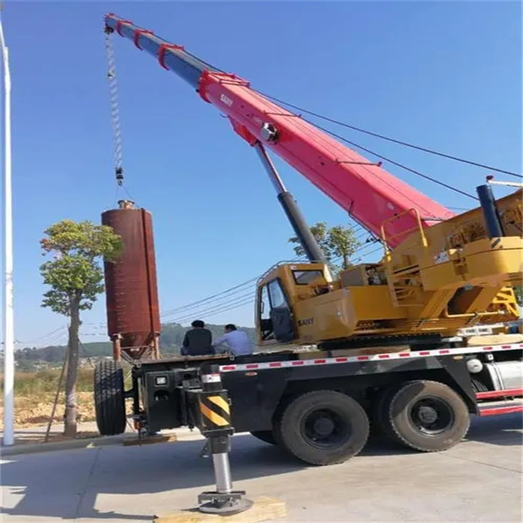 南昌青山湖专业吊车租赁多少钱