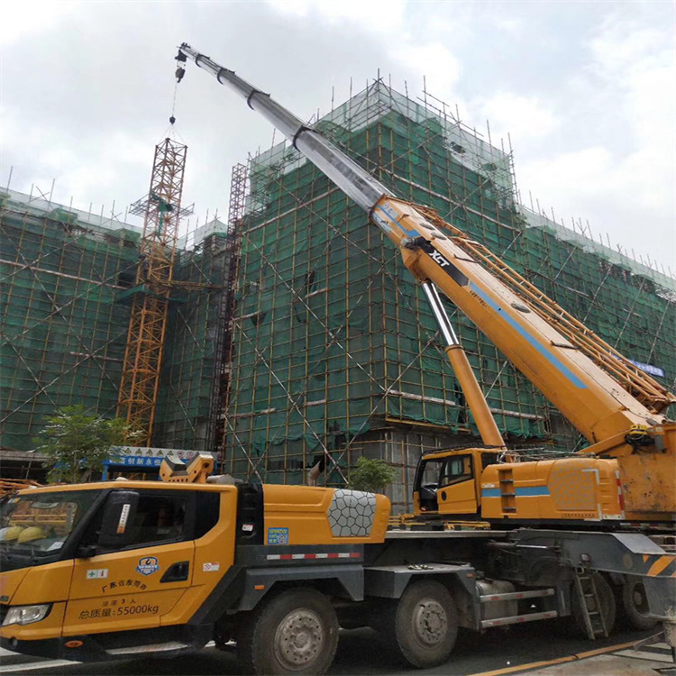 南昌青山湖25吨吊车租赁费用怎么算？选公司必看5大避坑指南