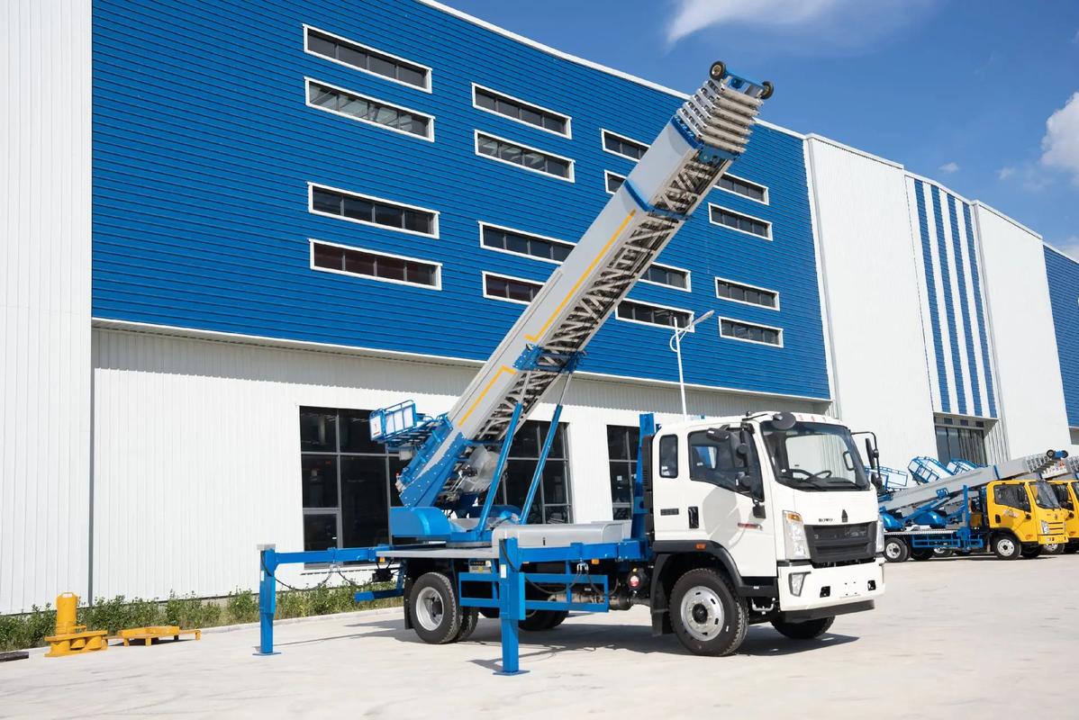 南昌青山湖小型云梯车上料车租赁多少钱