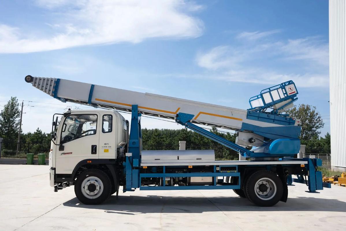 南昌青山湖云梯上料车租赁费用