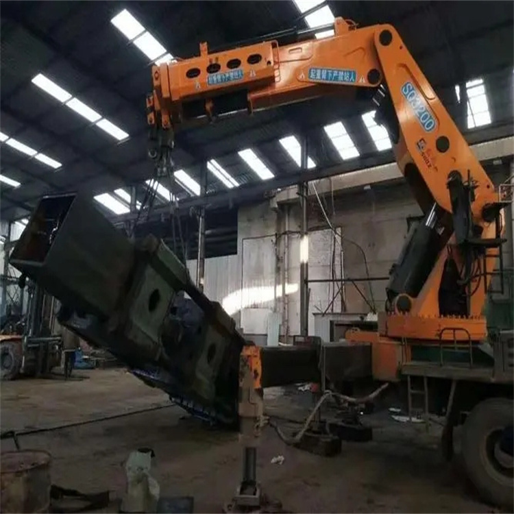 南昌青山湖200吨折臂吊出租