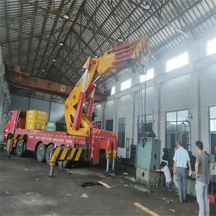 南昌青山湖速查！附近自卸吊车租赁电话及租赁全攻略