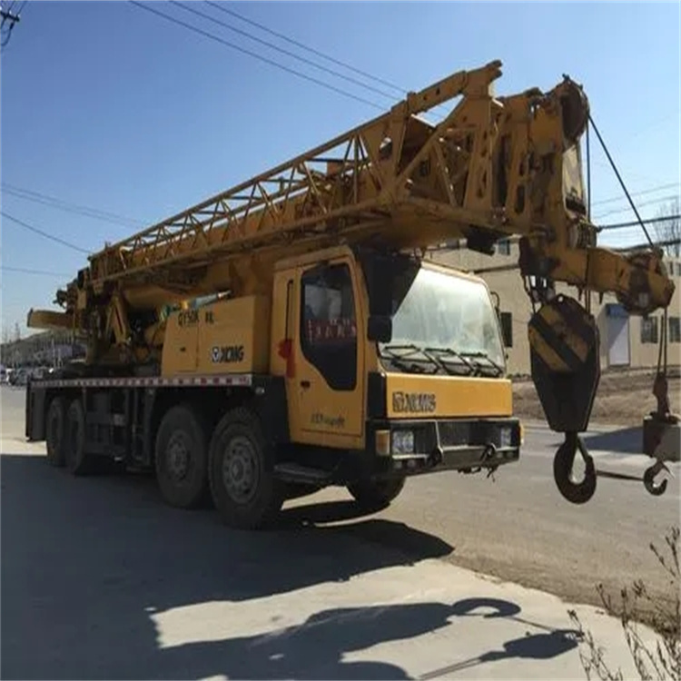 南昌青山湖吊车吊挖机的正确办法